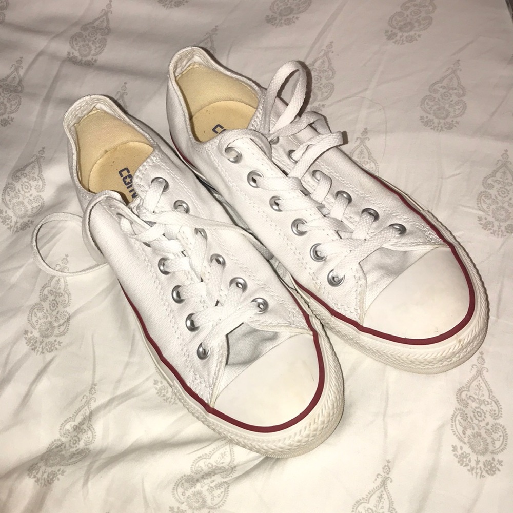 White low top converse!